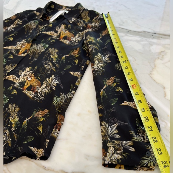 L’AGENCE BLACK TIGER SILK SHIRT SIZE S/P NWOTS! - Picture 13 of 14